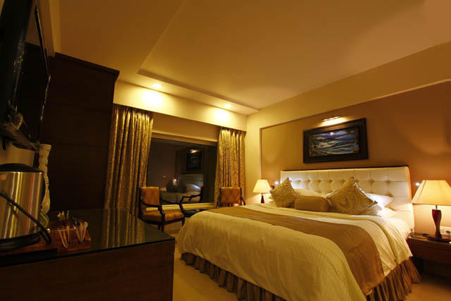 Hotel La Capitol Panaji Exterior foto